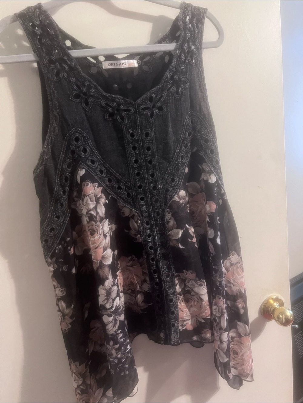 Origami Floral Eyelet Tank Top - Black with Pink Floral